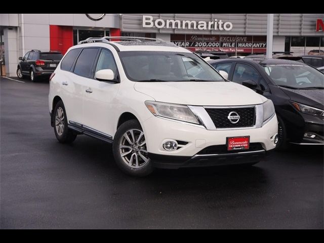 2016 Nissan Pathfinder SL