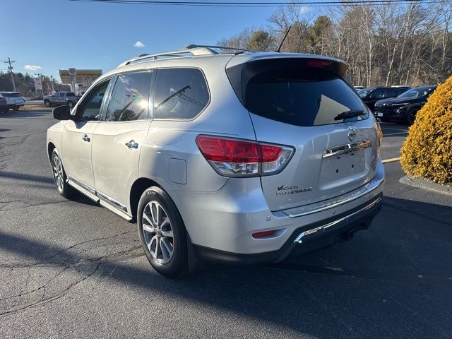 2016 Nissan Pathfinder SL