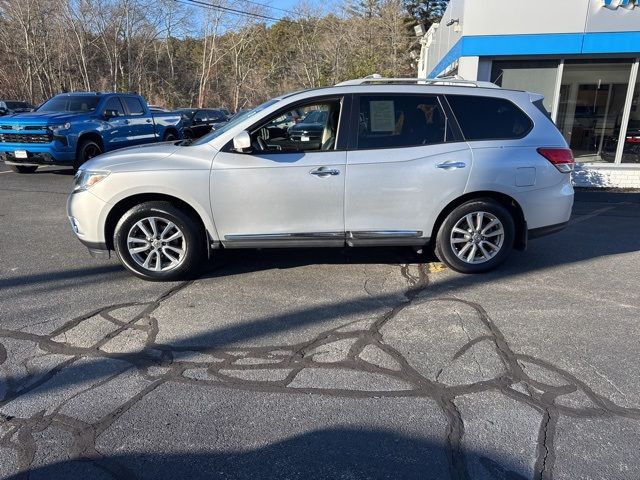 2016 Nissan Pathfinder SL