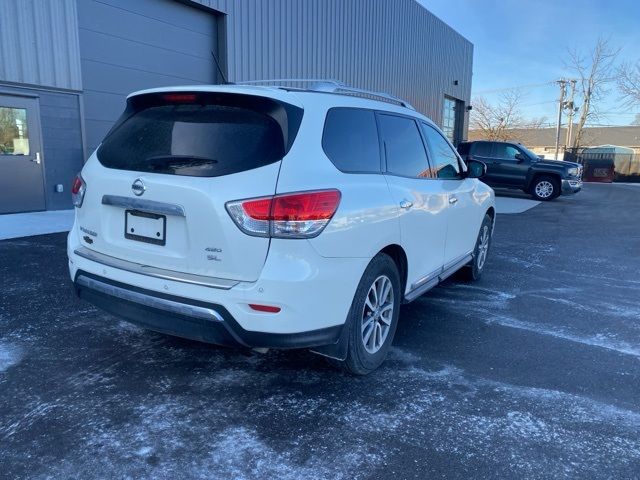 2016 Nissan Pathfinder SL