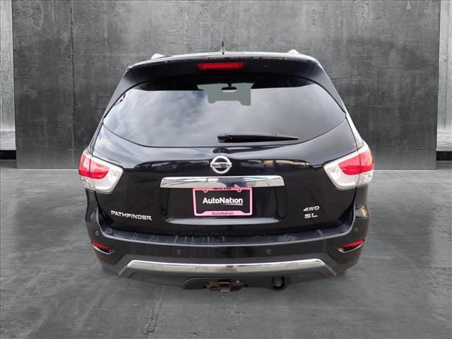 2016 Nissan Pathfinder SL