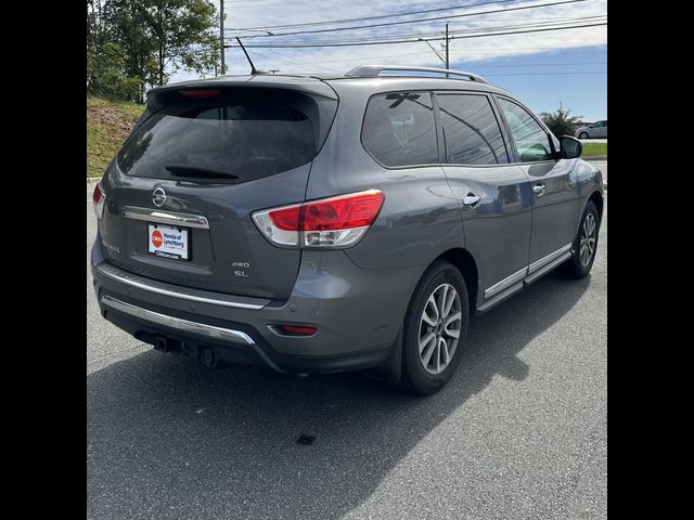 2016 Nissan Pathfinder SL