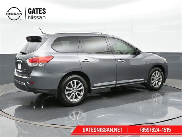 2016 Nissan Pathfinder SL