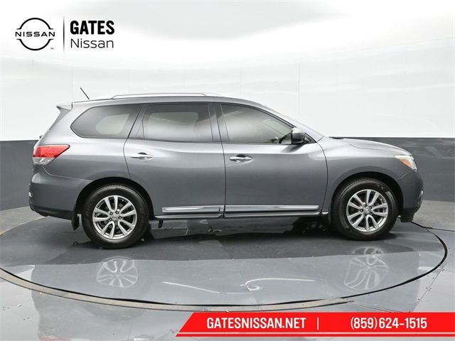 2016 Nissan Pathfinder SL