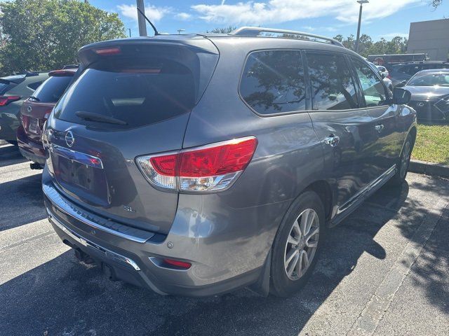 2016 Nissan Pathfinder SL