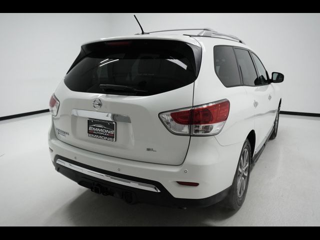 2016 Nissan Pathfinder SL