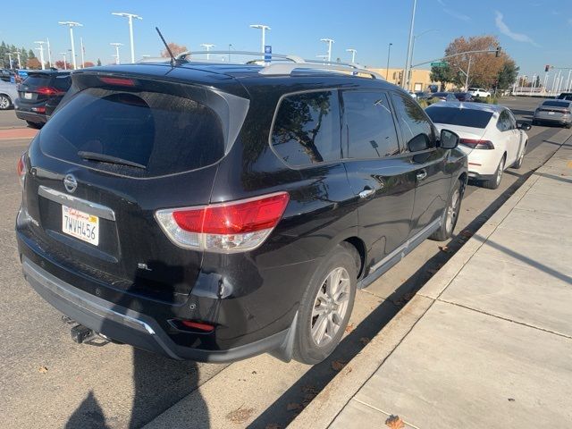 2016 Nissan Pathfinder SL