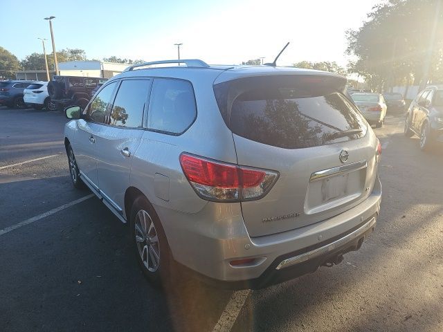 2016 Nissan Pathfinder SL