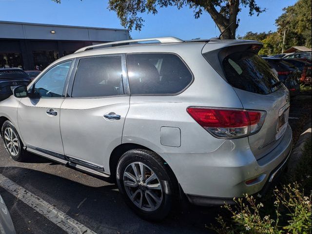 2016 Nissan Pathfinder SL