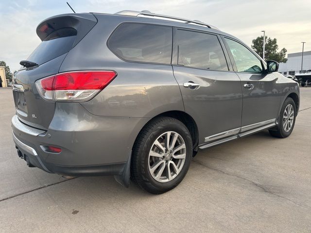 2016 Nissan Pathfinder SL