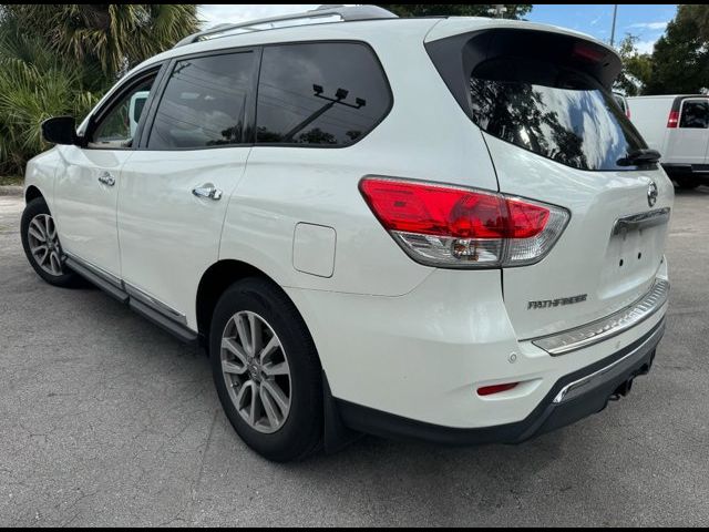 2016 Nissan Pathfinder SL