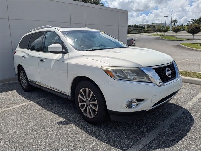 2016 Nissan Pathfinder SL