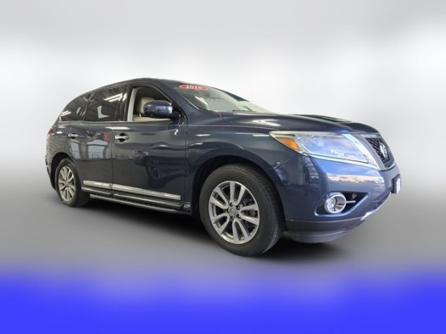 2016 Nissan Pathfinder SL