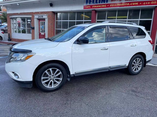 2016 Nissan Pathfinder SL