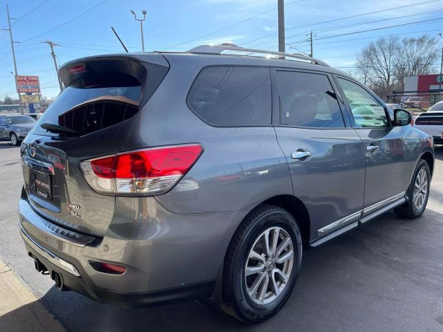 2016 Nissan Pathfinder SL