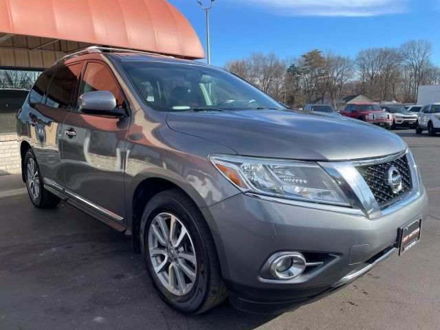 2016 Nissan Pathfinder SL