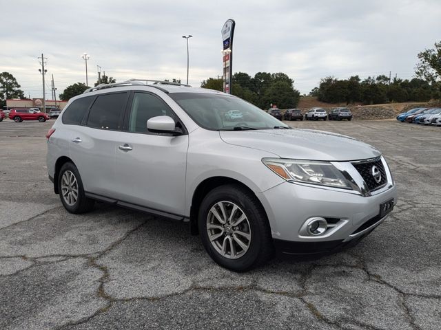 2016 Nissan Pathfinder SV