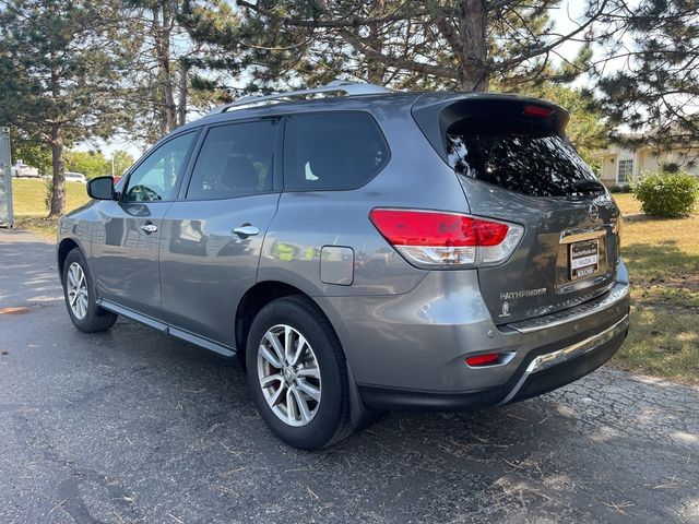 2016 Nissan Pathfinder SV