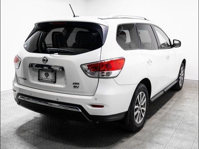 2016 Nissan Pathfinder SV