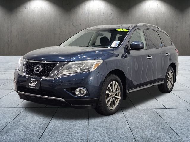 2016 Nissan Pathfinder SV