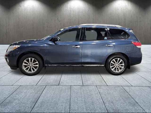 2016 Nissan Pathfinder SV