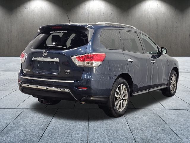 2016 Nissan Pathfinder SV