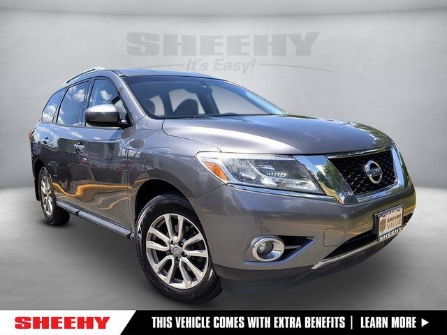 2016 Nissan Pathfinder SV