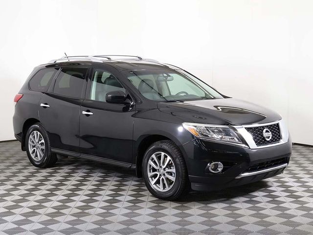 2016 Nissan Pathfinder SV