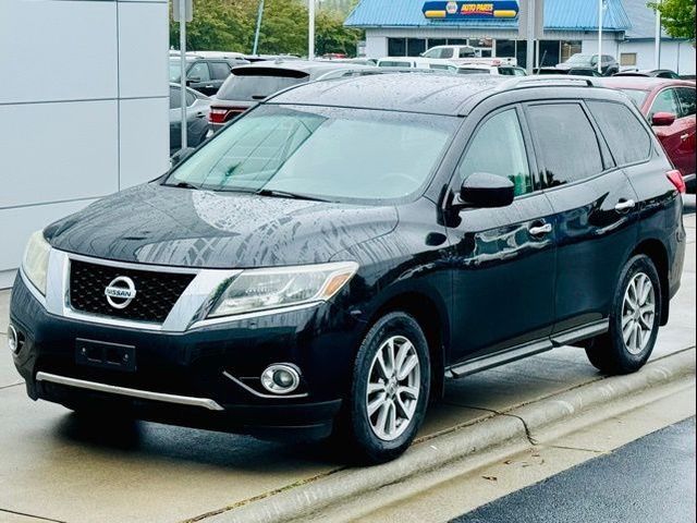 2016 Nissan Pathfinder SV