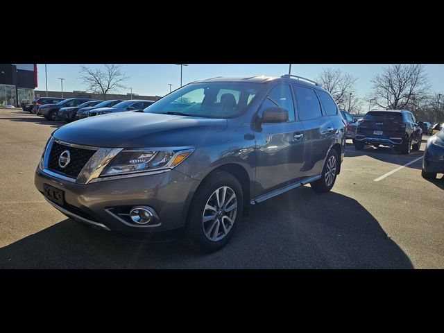 2016 Nissan Pathfinder SV