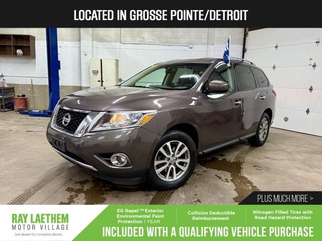 2016 Nissan Pathfinder SV