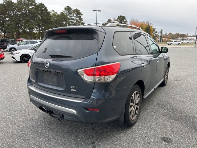 2016 Nissan Pathfinder SV