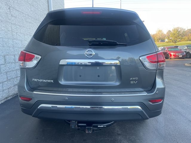 2016 Nissan Pathfinder SV