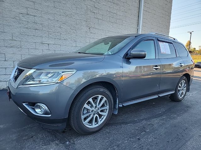 2016 Nissan Pathfinder SV