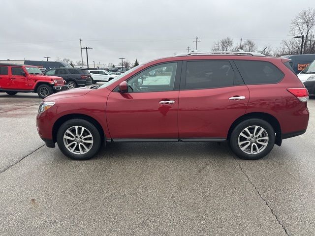 2016 Nissan Pathfinder SV