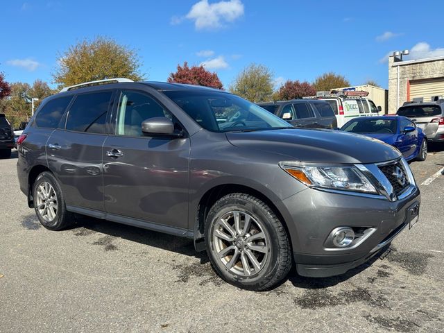 2016 Nissan Pathfinder SV