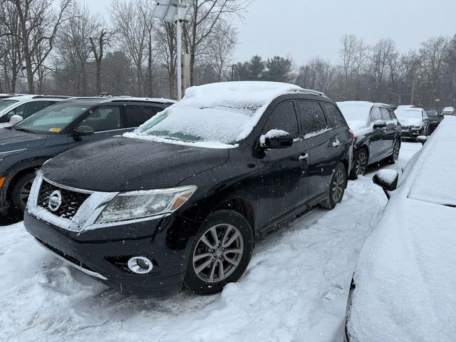 2016 Nissan Pathfinder SV