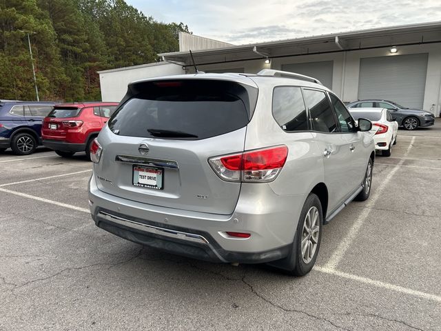 2016 Nissan Pathfinder SV