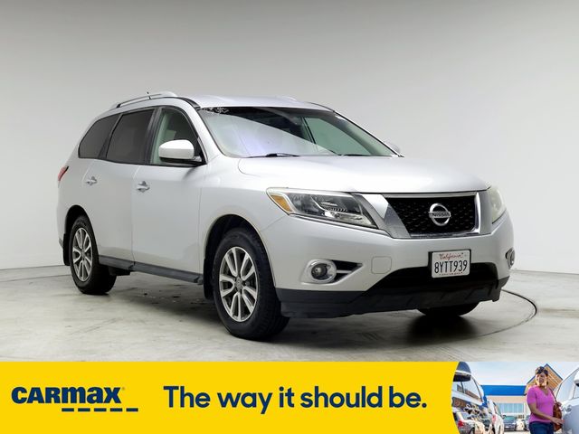 2016 Nissan Pathfinder SV