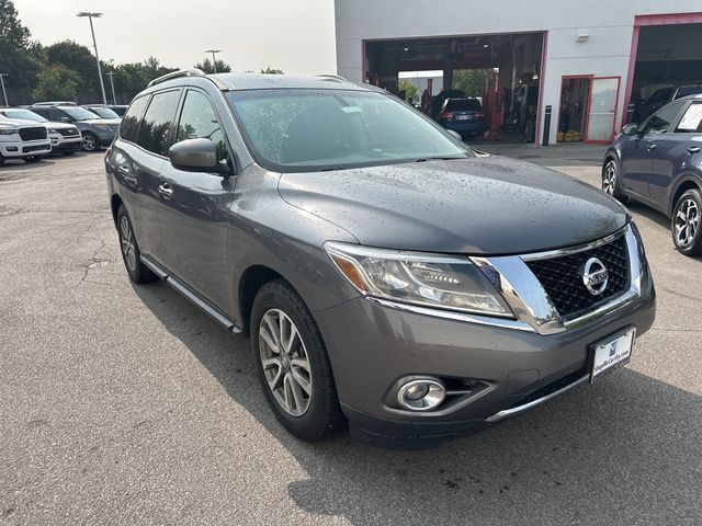 2016 Nissan Pathfinder SV