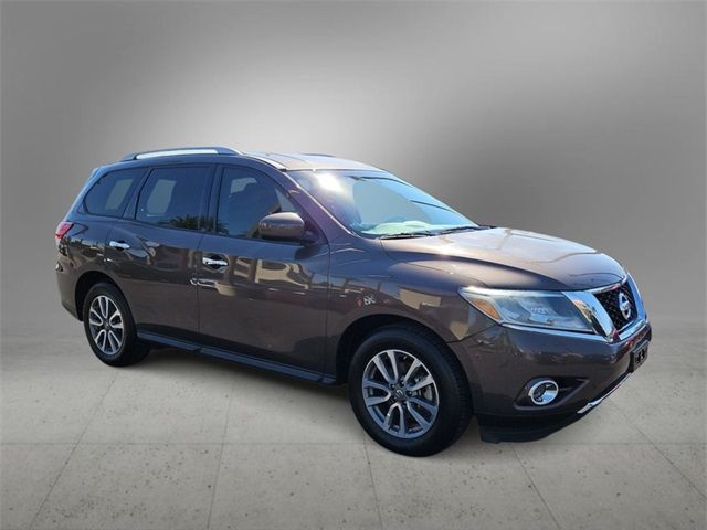 2016 Nissan Pathfinder SV