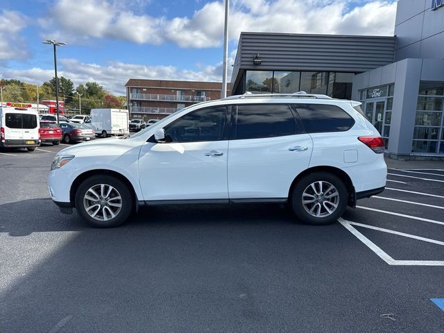 2016 Nissan Pathfinder SV