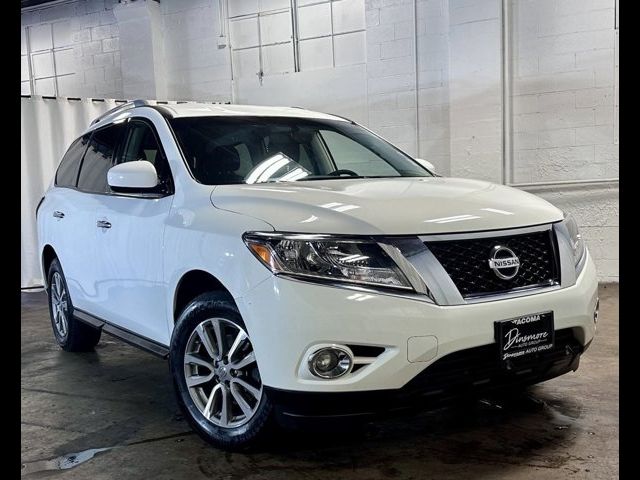 2016 Nissan Pathfinder SV