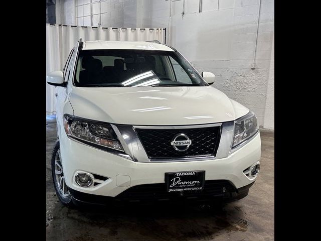 2016 Nissan Pathfinder SV