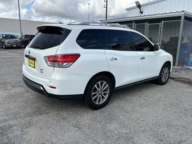 2016 Nissan Pathfinder SV