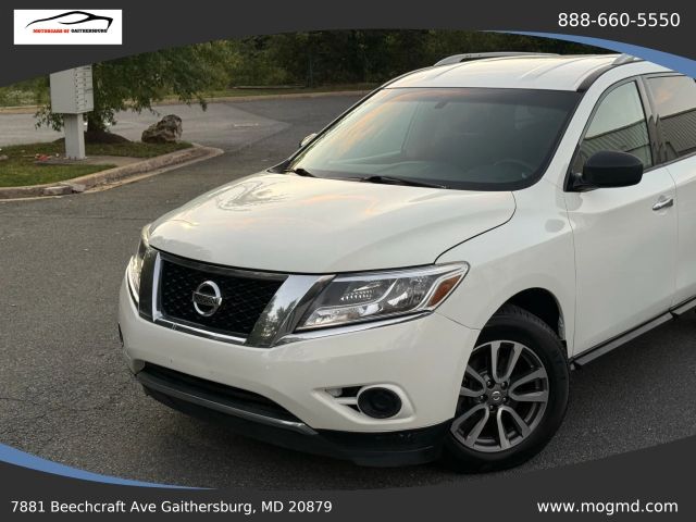 2016 Nissan Pathfinder S
