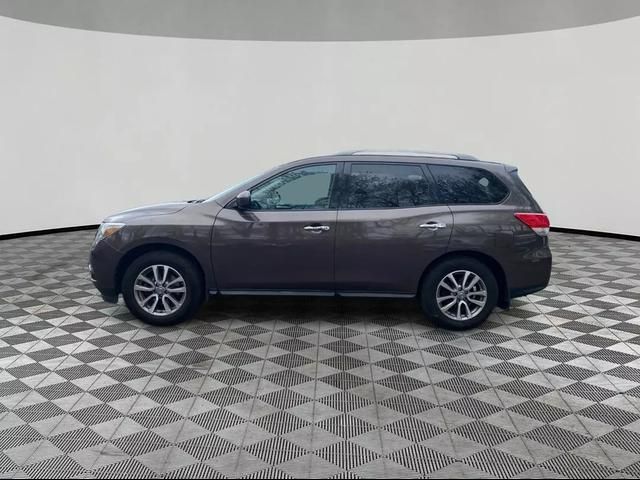 2016 Nissan Pathfinder SV