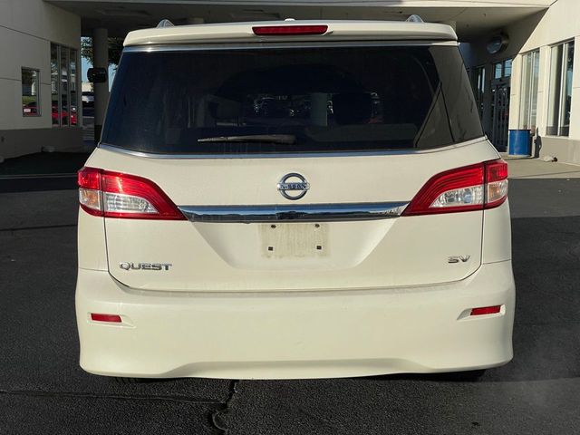 2016 Nissan Quest S