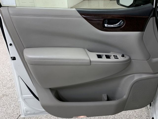 2016 Nissan Quest S