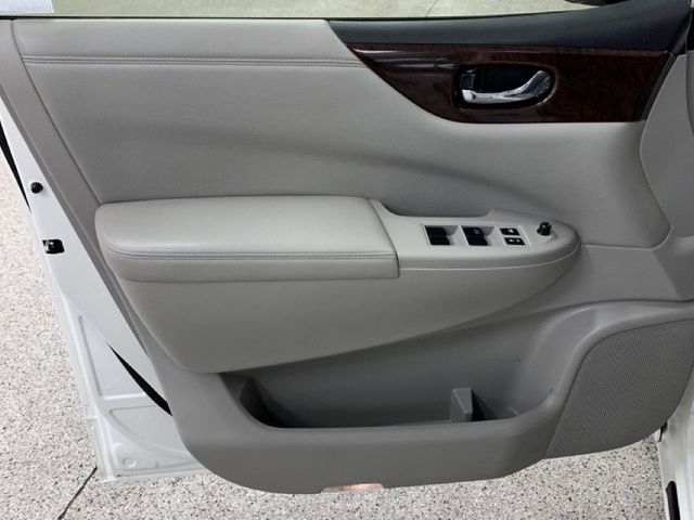 2016 Nissan Quest S